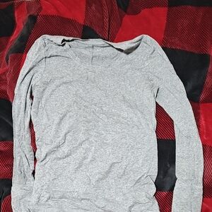 a.n.a Heather Gray Long Sleeve Tee